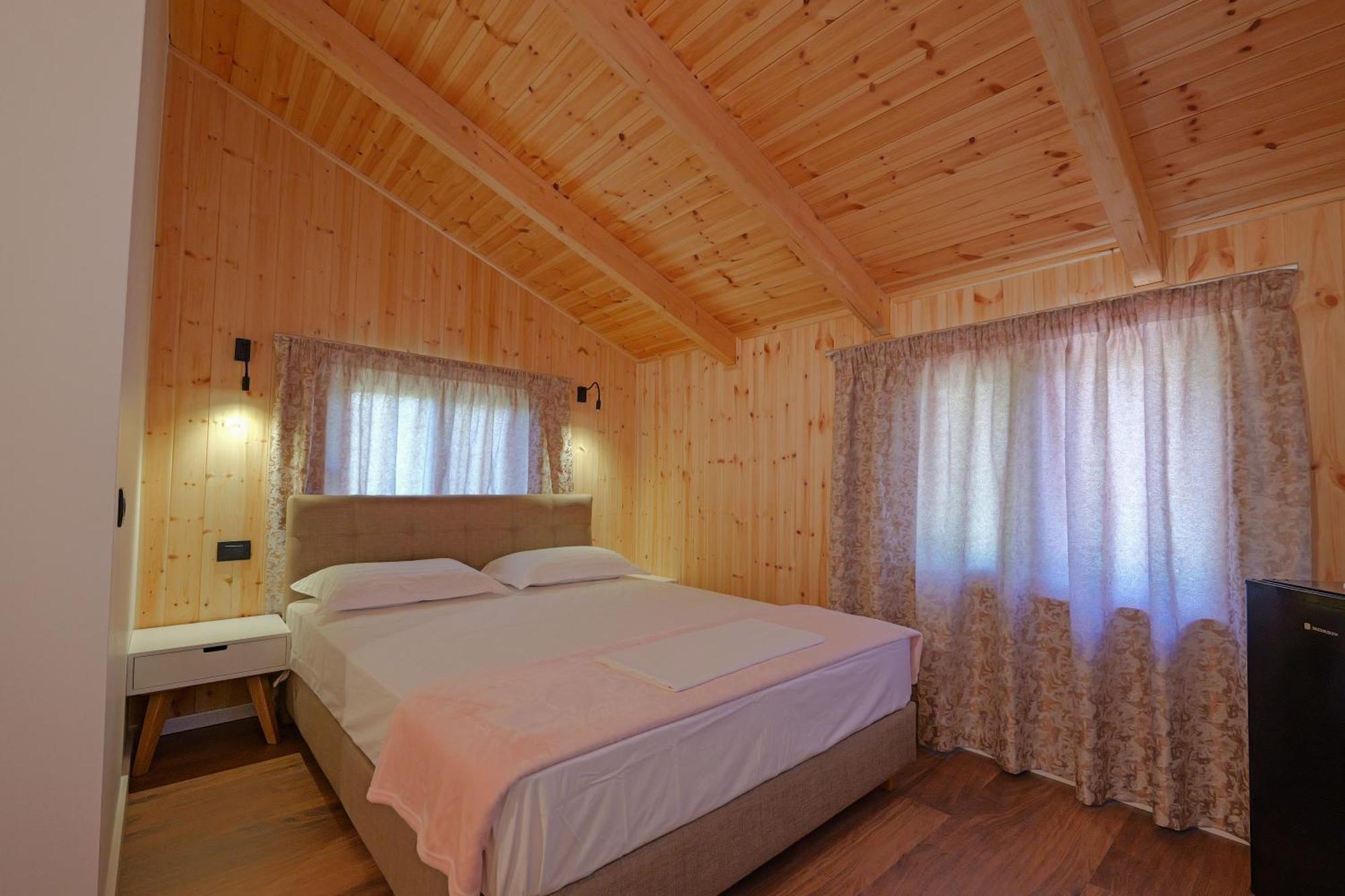 Hotel Shena The Farm Boutique à Mesopotam Extérieur photo
